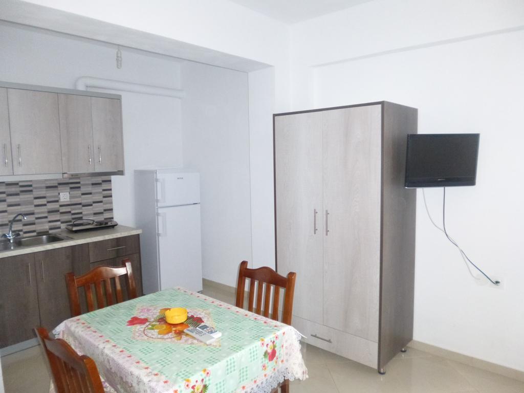 Ylli Mance Apartments Ksamil Habitación foto